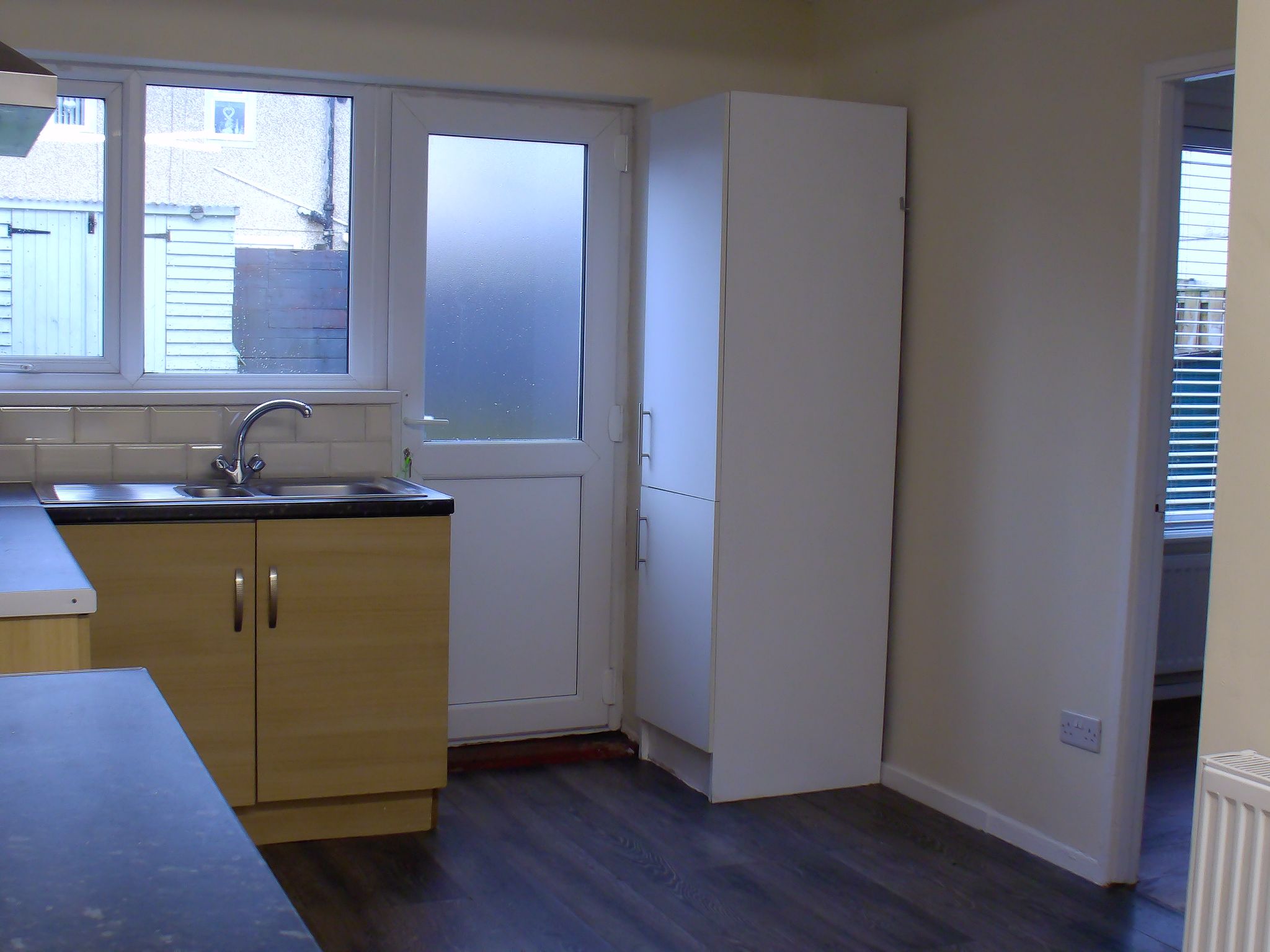 3 bedroom mid terraced house To Let in Holyhead - Photograph 6.