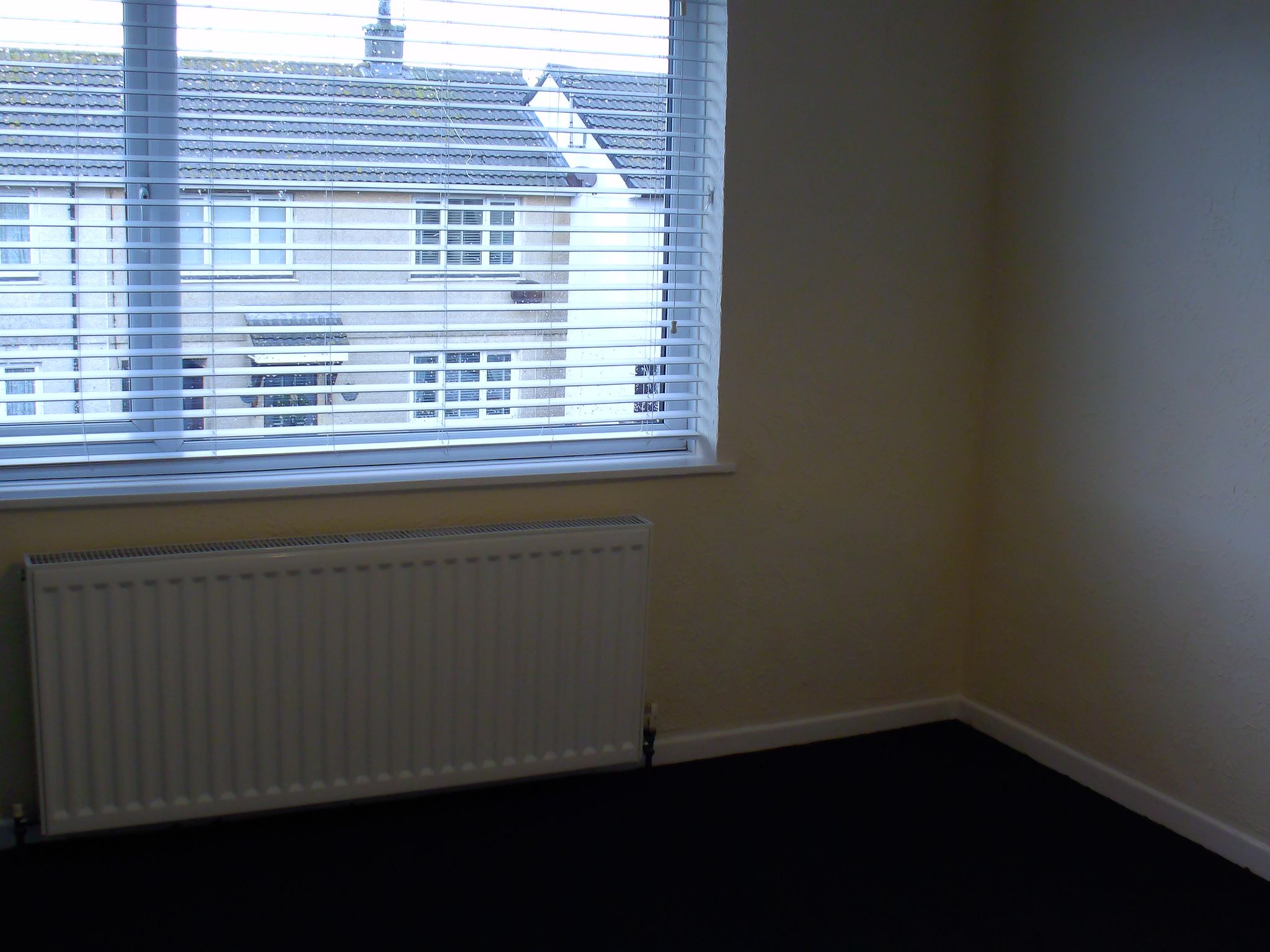 3 bedroom mid terraced house To Let in Holyhead - Photograph 9.