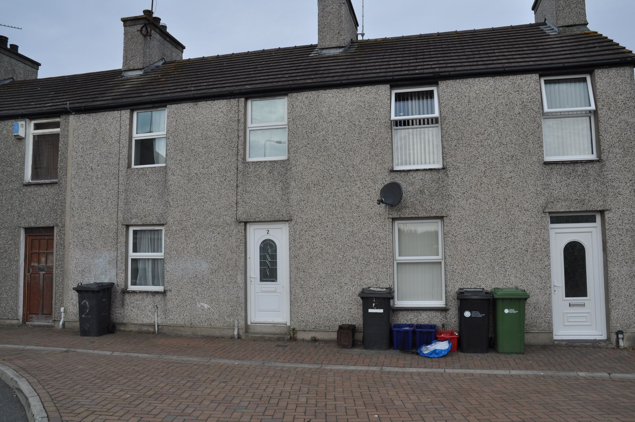 3 bedroom mid terraced house For Sale in Holyhead - Property photograph.