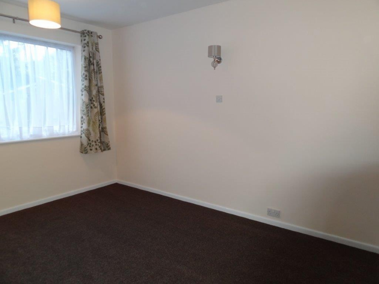 Image 1 of 1 of Bedroom 1, on  for .