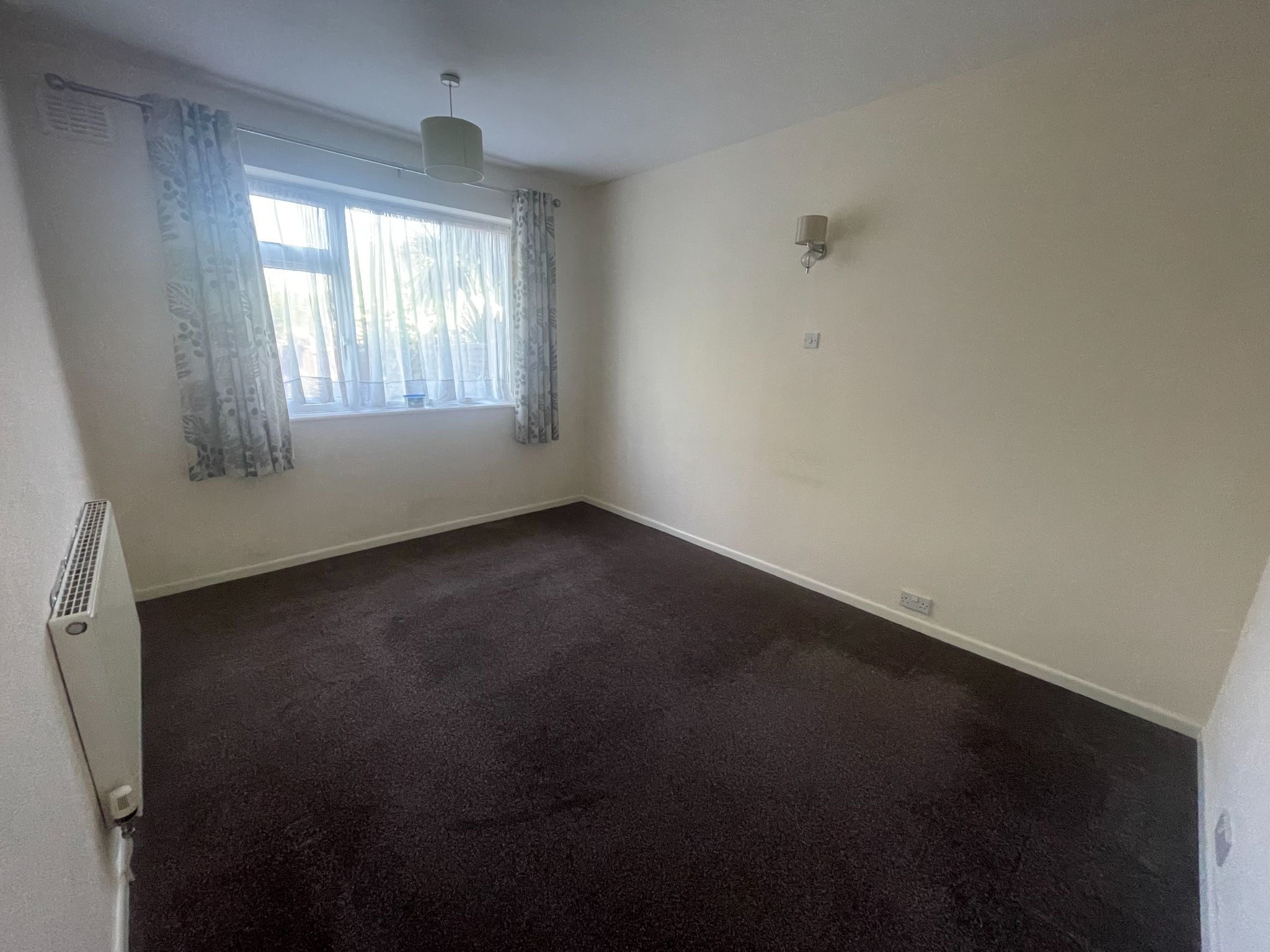 2 bedroom apartment flat/apartment To Let in Coventry - Photograph 6.
