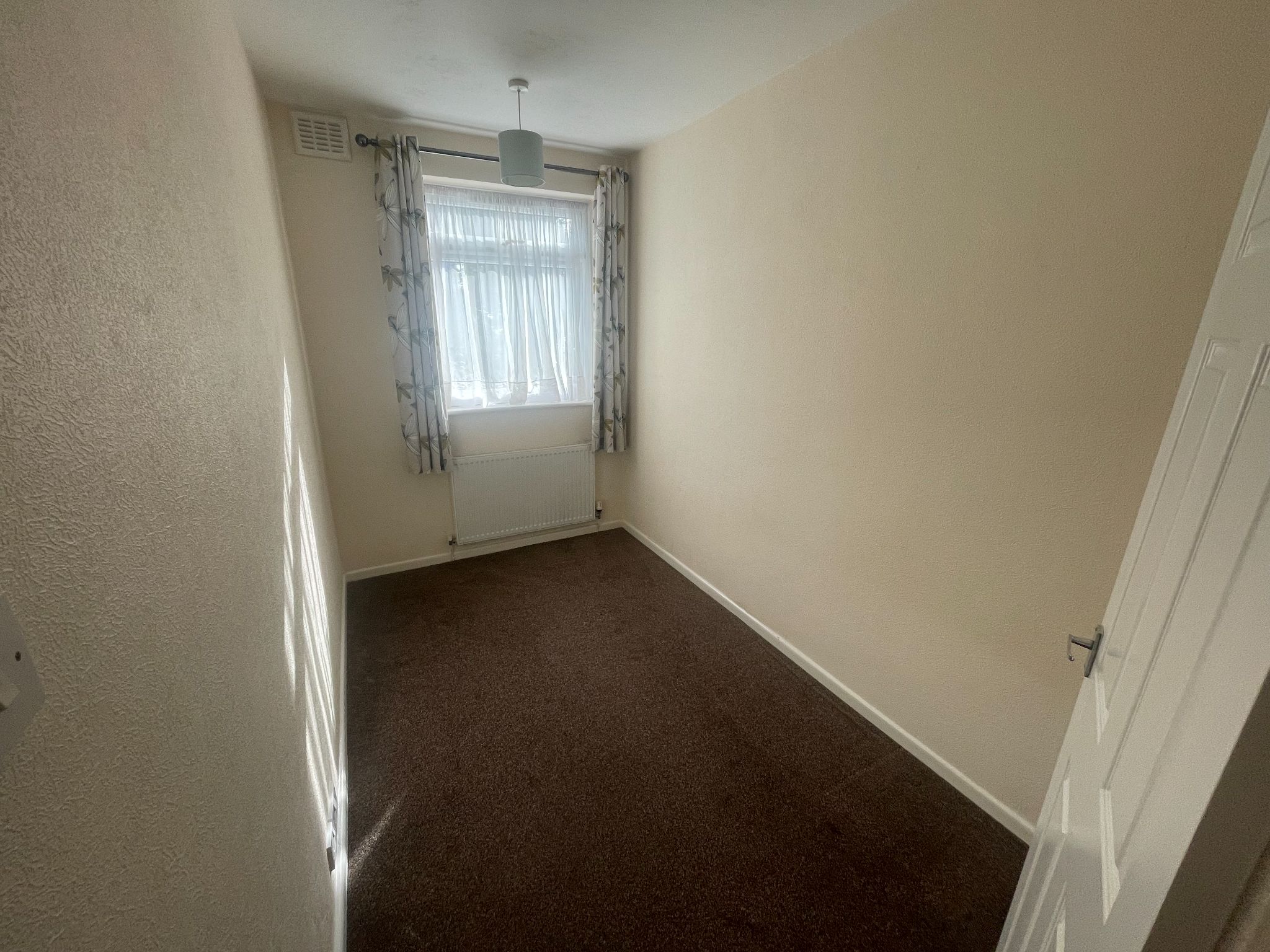 2 bedroom apartment flat/apartment To Let in Coventry - Photograph 4.