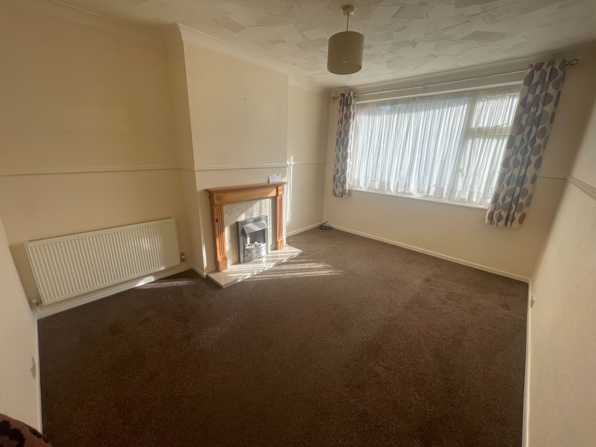 2 bedroom apartment flat/apartment To Let in Coventry - Photograph 2.