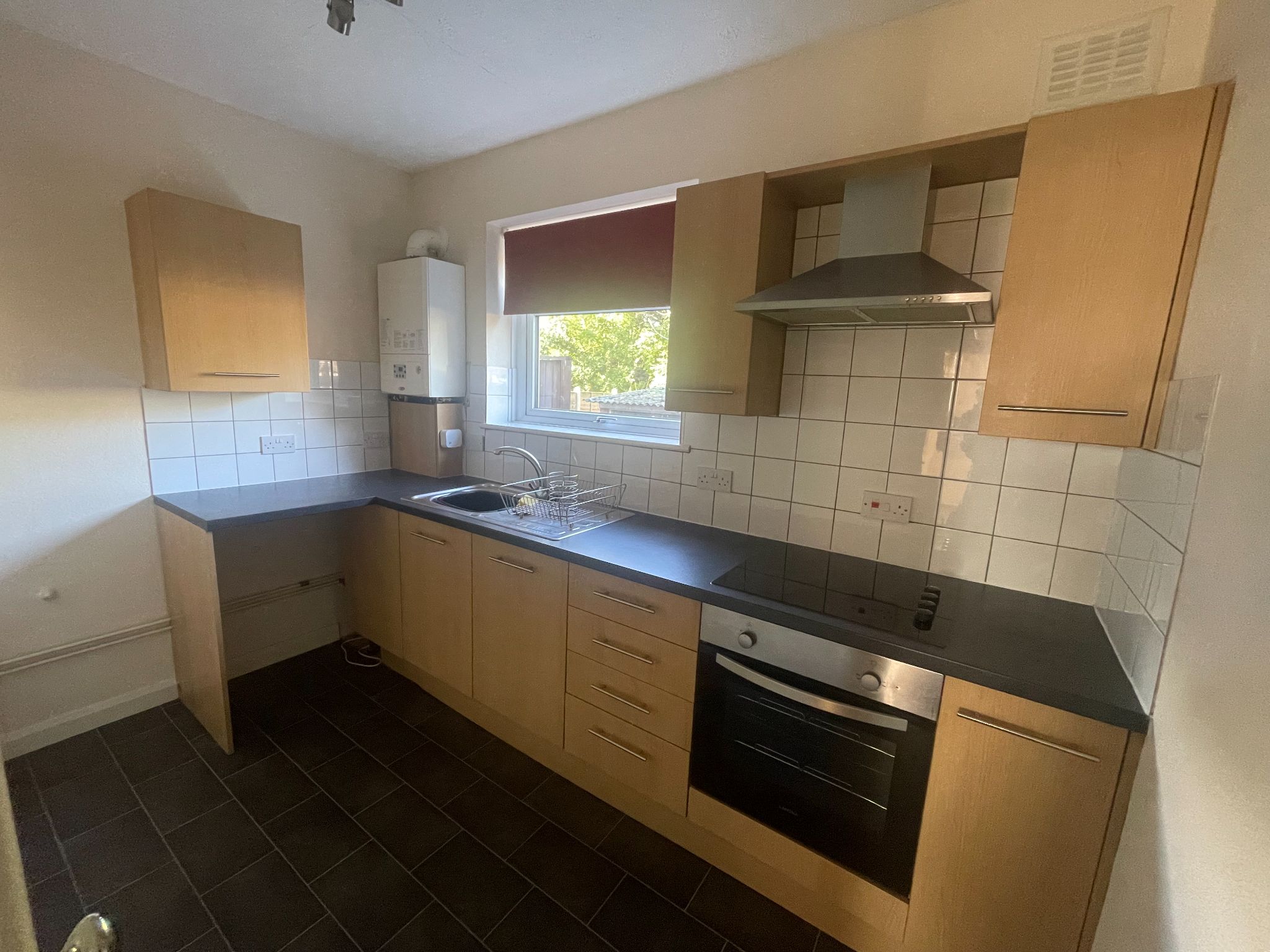 2 bedroom apartment flat/apartment To Let in Coventry - Photograph 8.