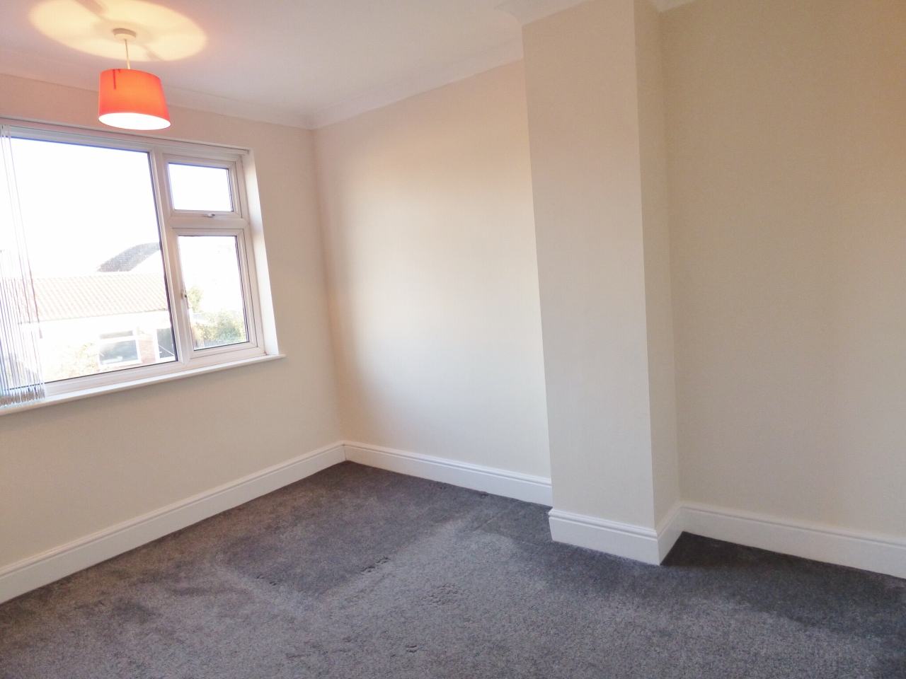 3 bedroom mid terraced house Let in Coventry - Photograph 7.