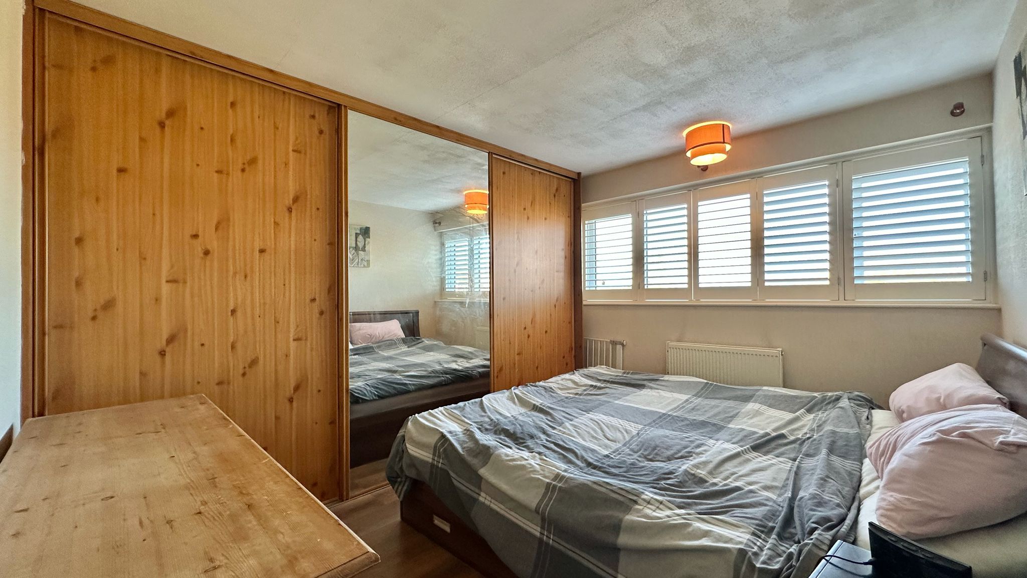 3 bedroom semi-detached house For Sale in Coventry - Photograph 16.