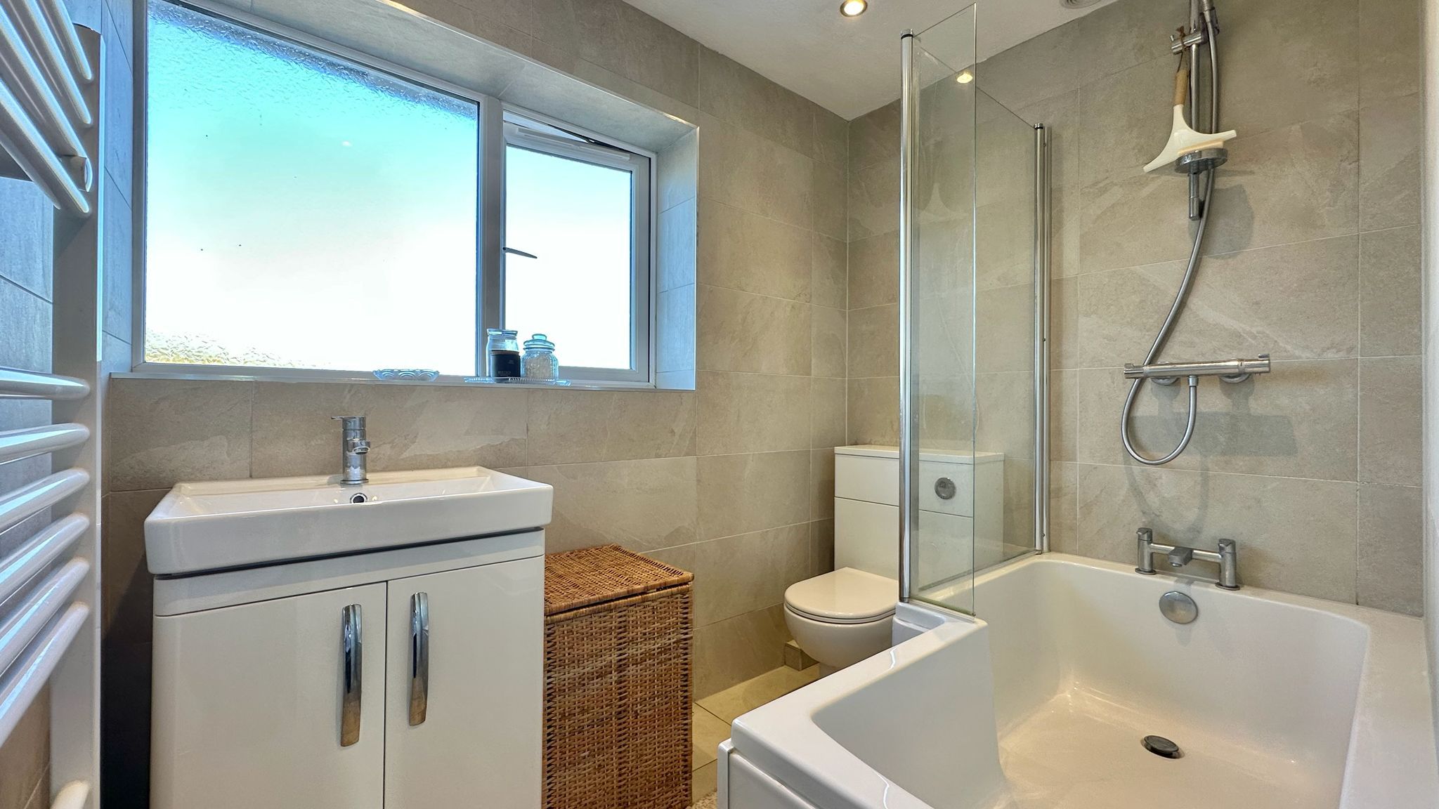 3 bedroom semi-detached house For Sale in Coventry - Photograph 14.