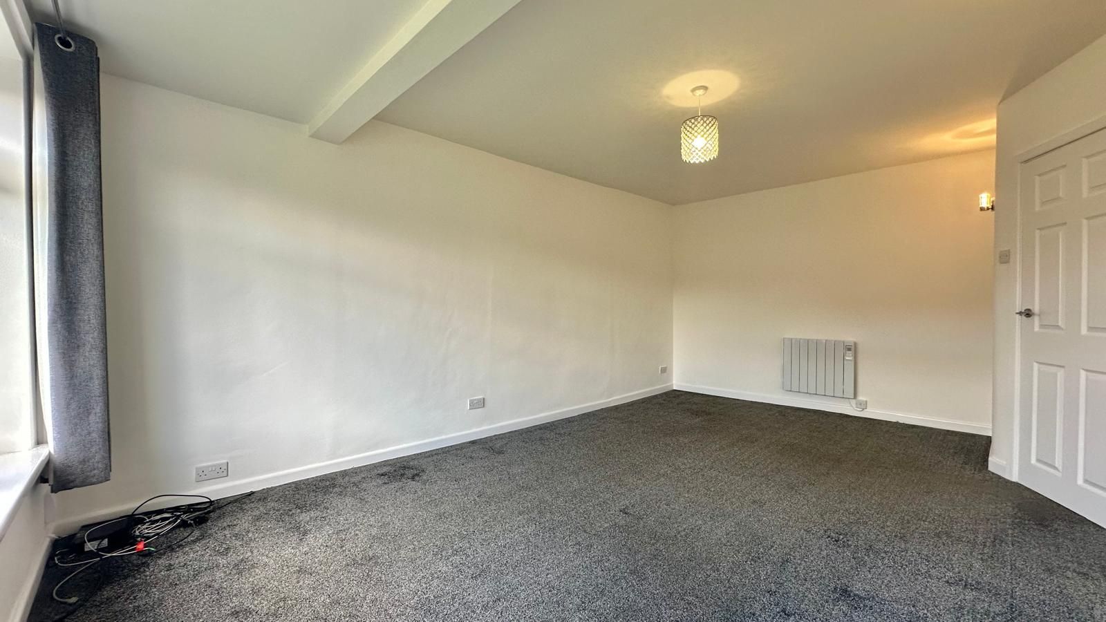 2 bedroom semi-detached bungalow To Let in Coventry - Lounge diner 3.