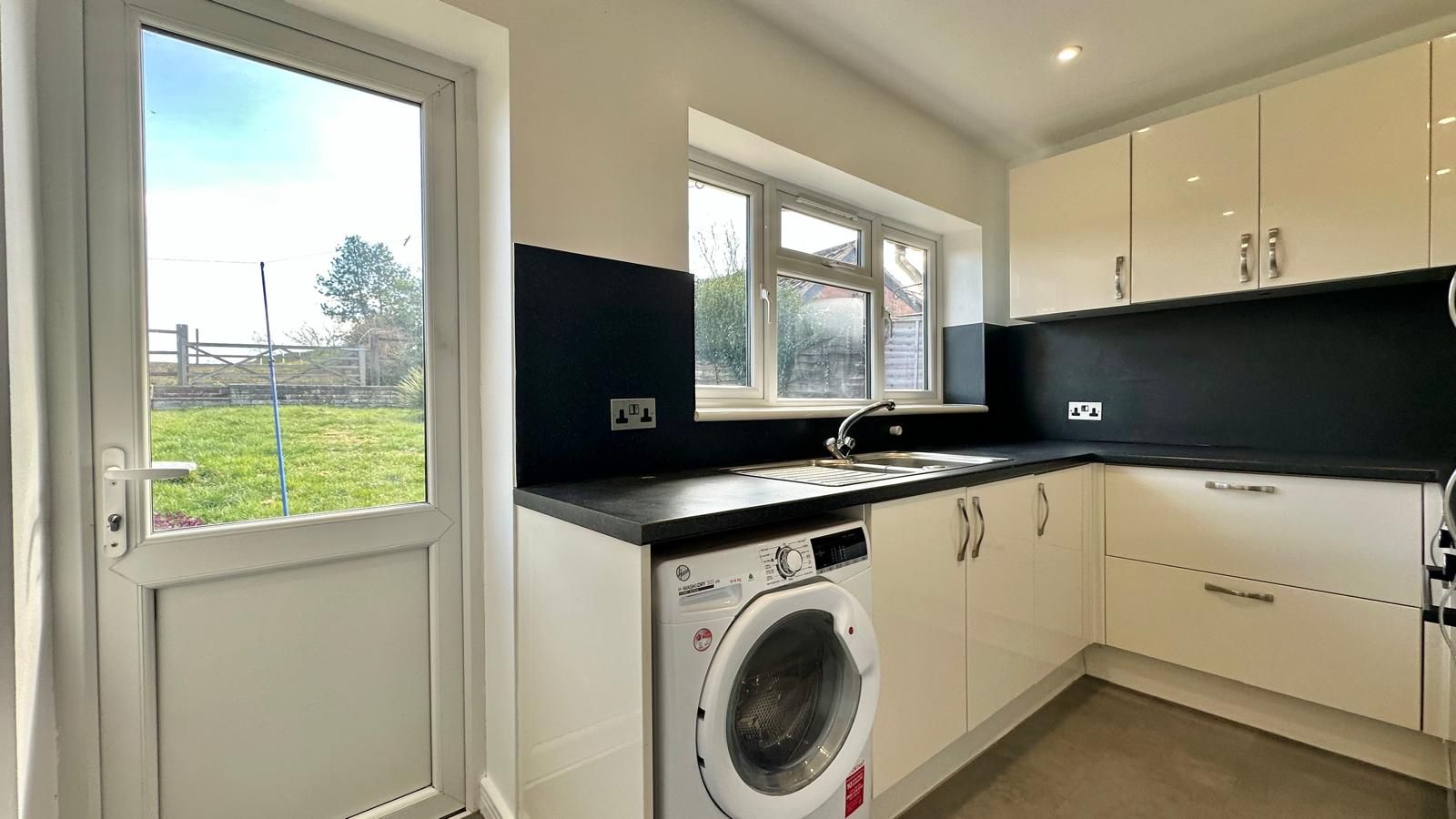 2 bedroom semi-detached bungalow To Let in Coventry - Kitchen 2.