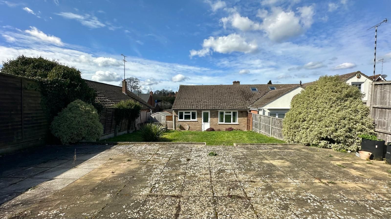 2 bedroom semi-detached bungalow To Let in Coventry - Rear 3.