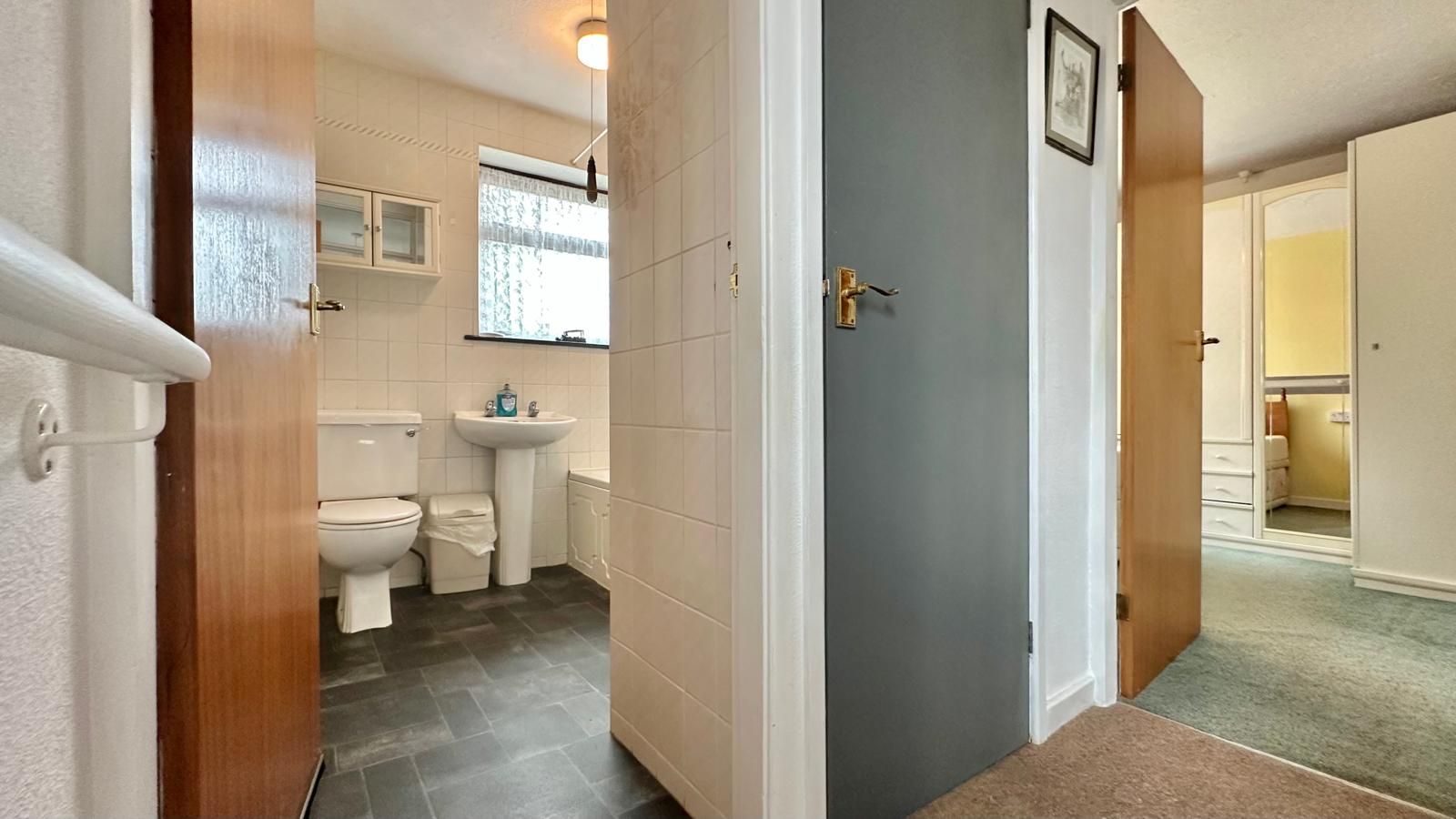 3 bedroom semi-detached house For Sale in Coventry - Photograph 15.