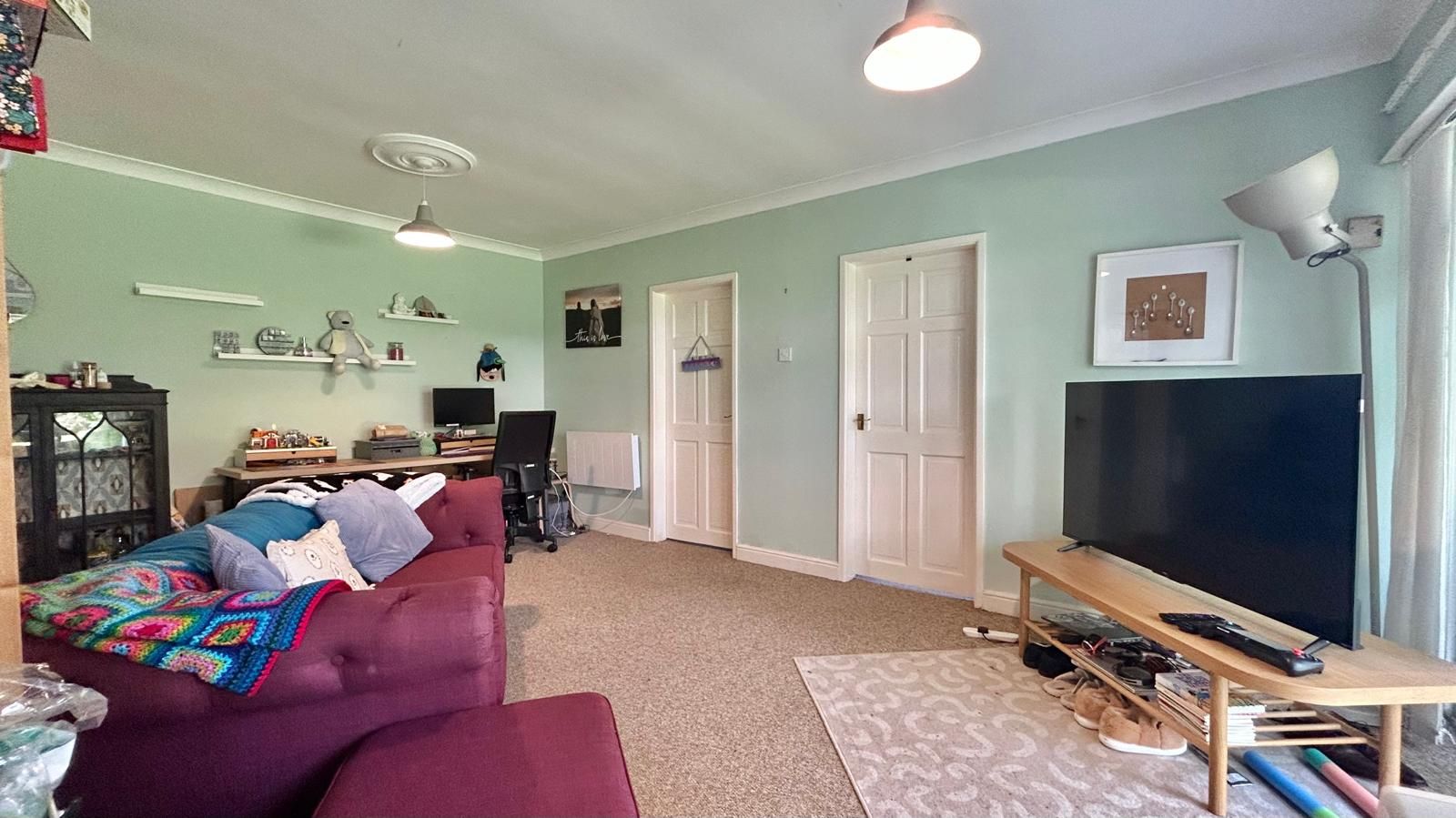 2 bedroom apartment flat/apartment For Sale in Coventry - Photograph 8.