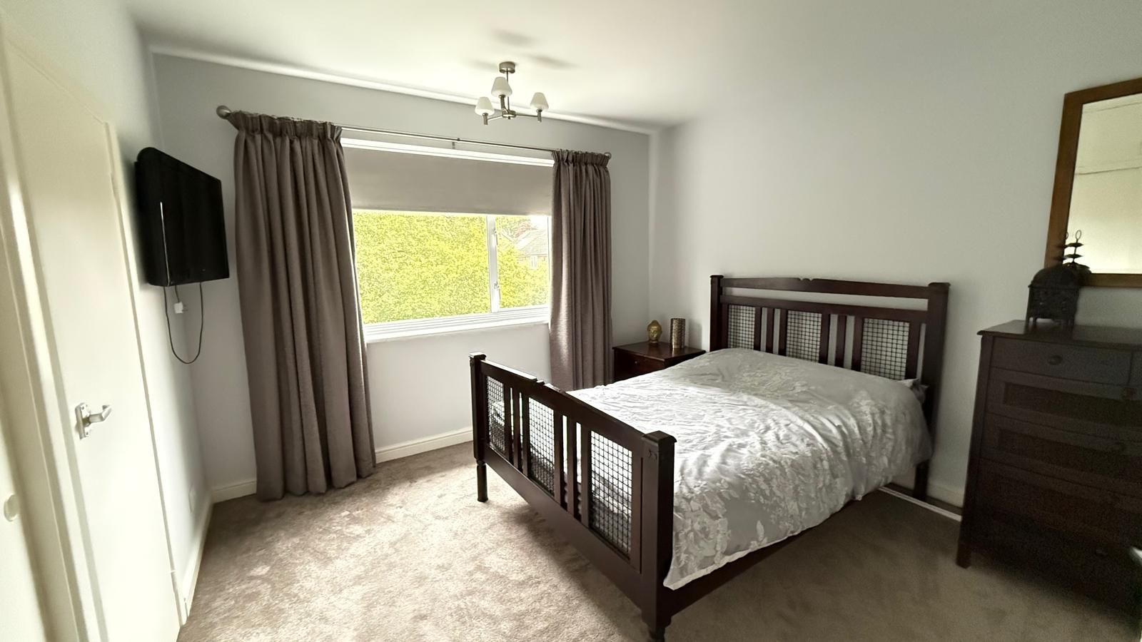 2 bedroom apartment flat/apartment For Sale in Coventry - Photograph 5.