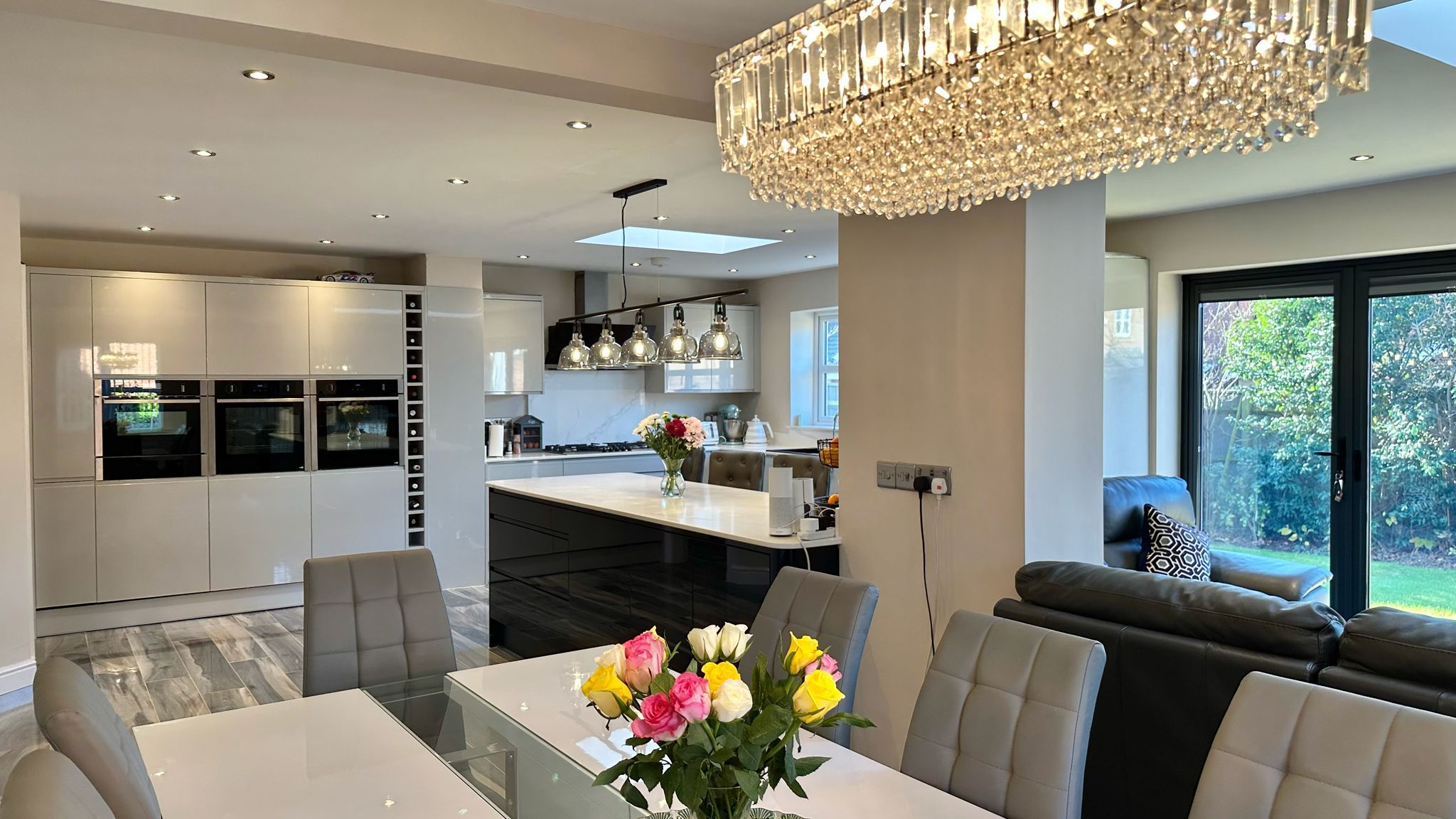 4 bedroom detached house For Sale in Coventry - Photograph 4.