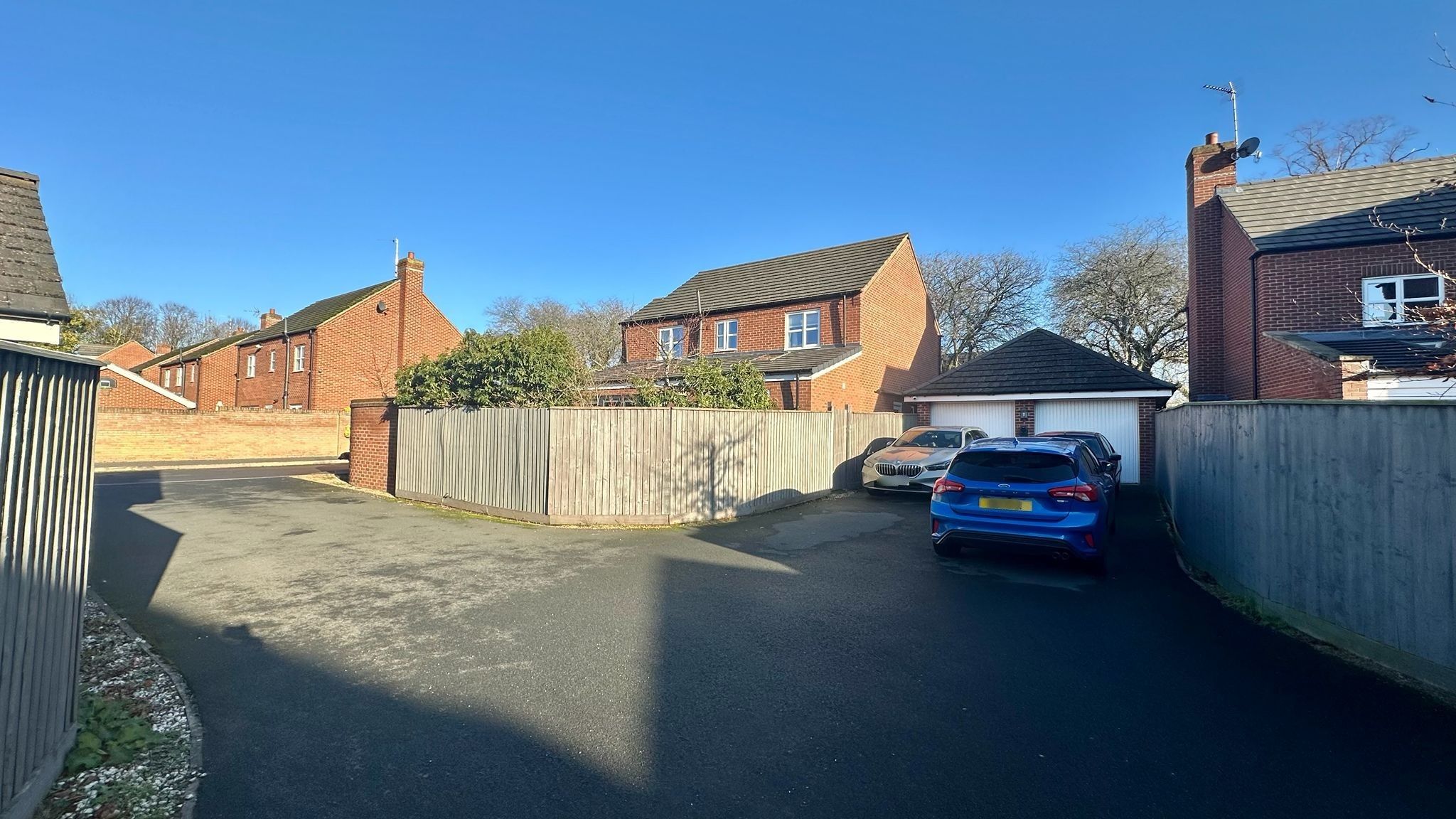 4 bedroom detached house For Sale in Coventry - Photograph 31.