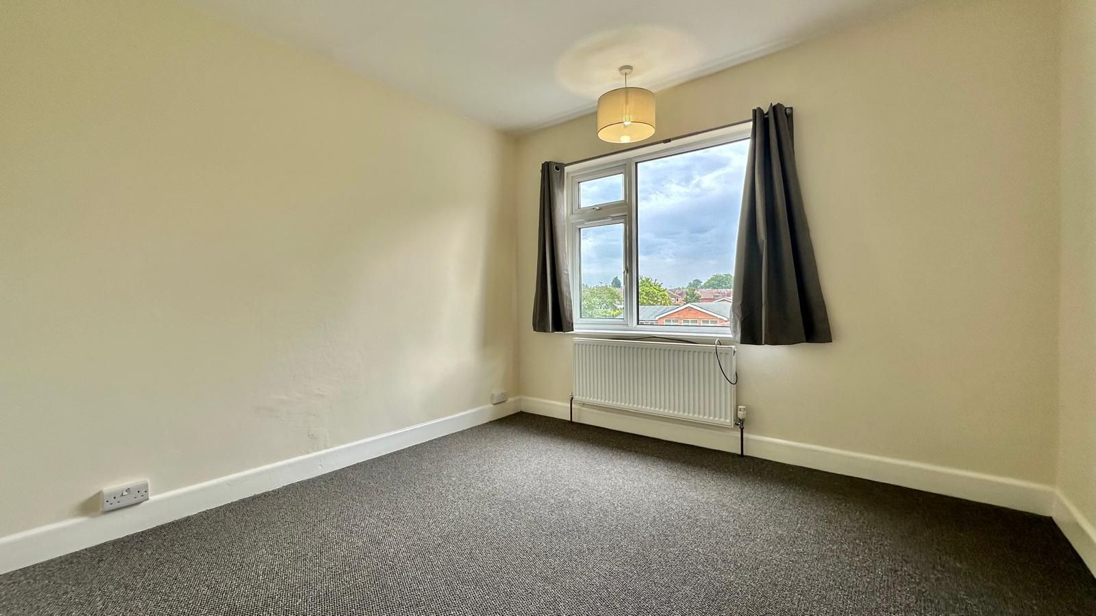 3 bedroom end terraced house For Sale in Coventry - Photograph 11.