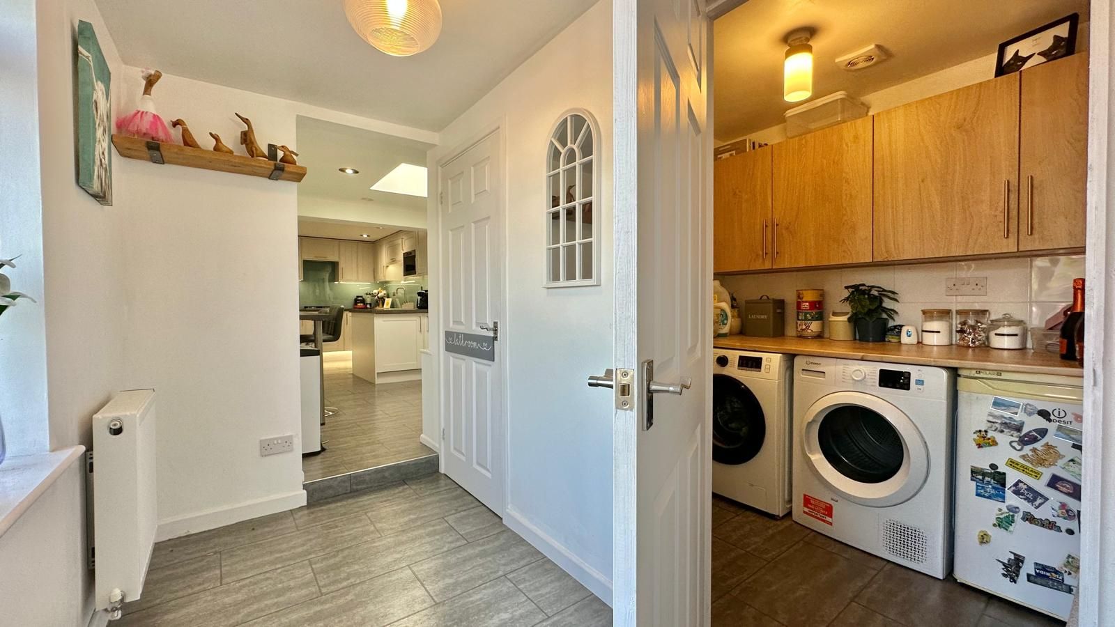 4 bedroom mid terraced house For Sale in Coventry - Photograph 11.