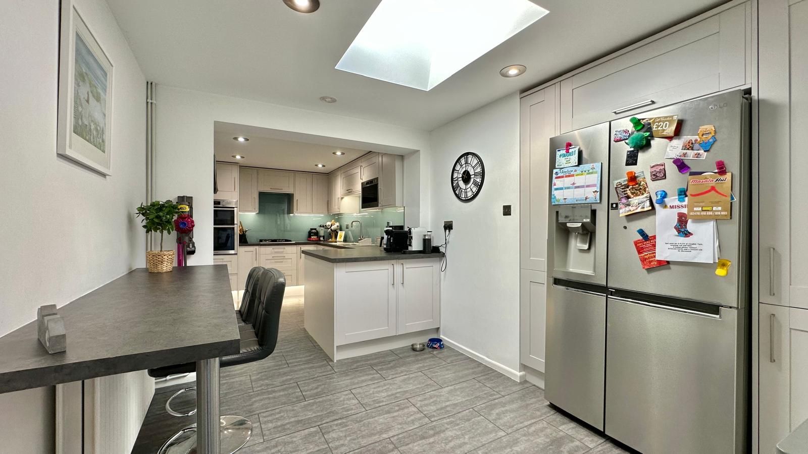 4 bedroom mid terraced house For Sale in Coventry - Photograph 6.