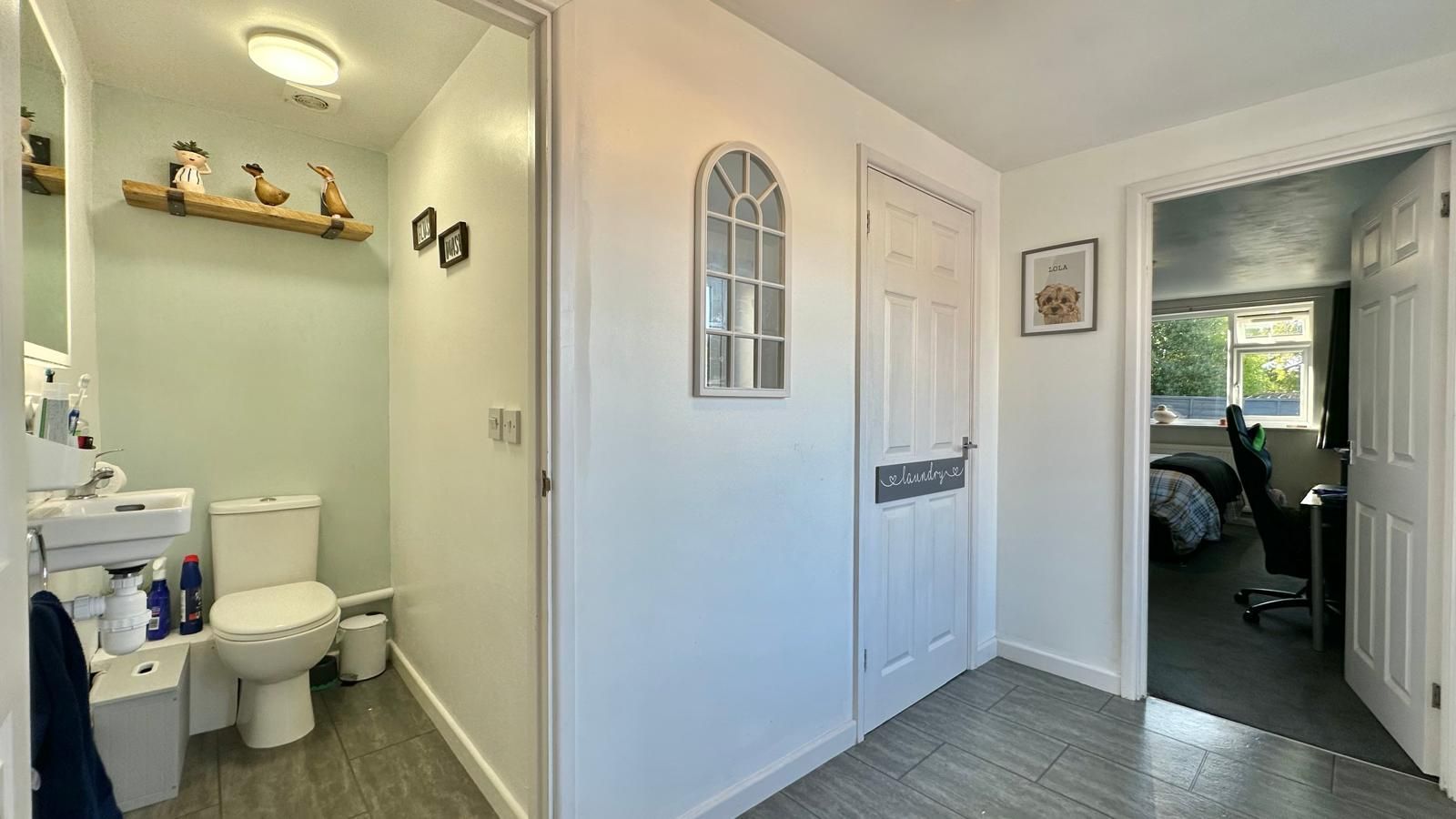 4 bedroom mid terraced house For Sale in Coventry - Photograph 12.
