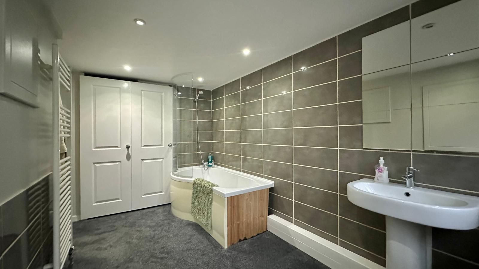 4 bedroom end terraced house For Sale in Coventry - Photograph 13.