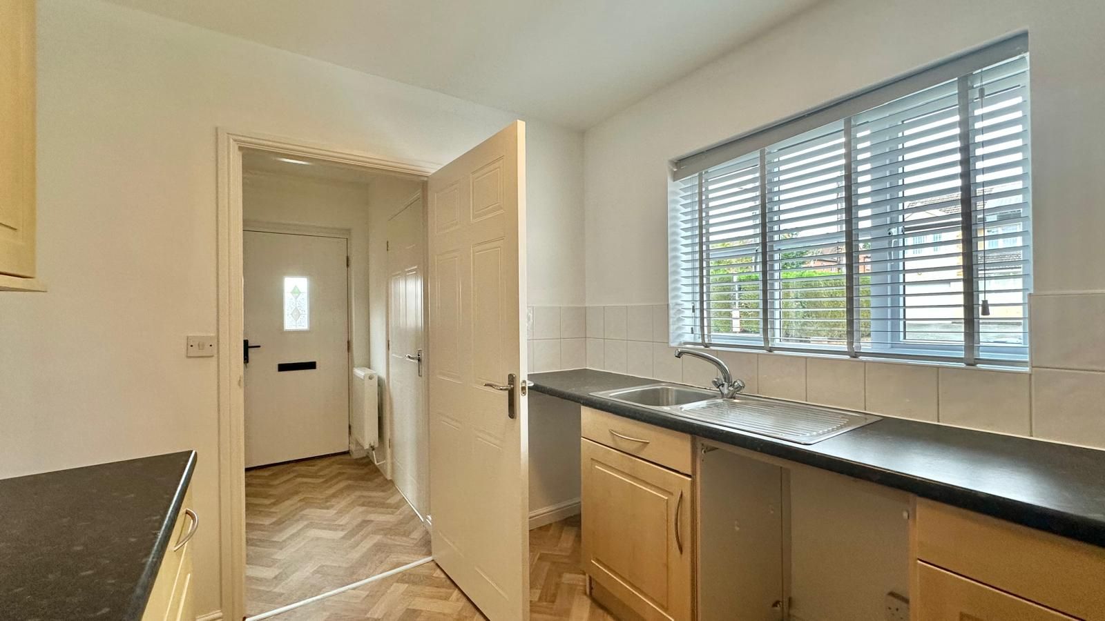 3 bedroom end terraced house For Sale in Coventry - Photograph 13.