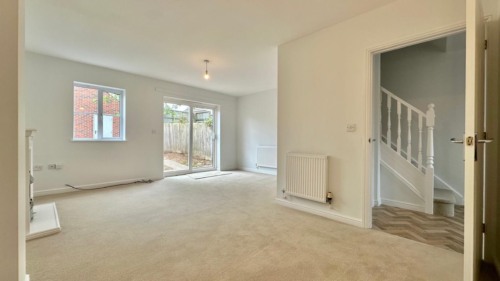 3 bedroom end terraced house For Sale in Coventry - Photograph 3.