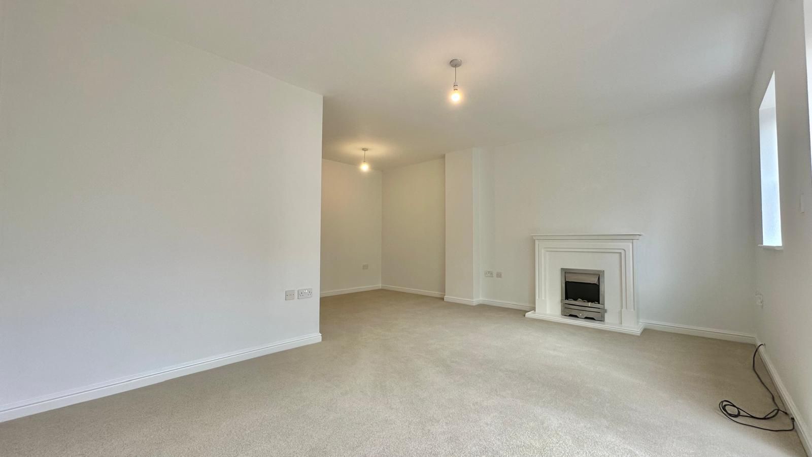 3 bedroom end terraced house For Sale in Coventry - Photograph 8.