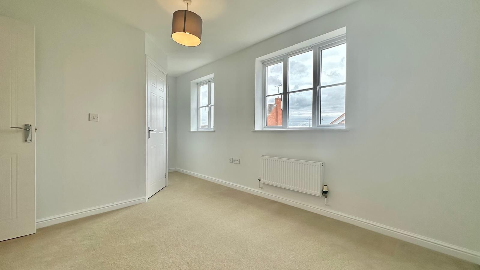 3 bedroom end terraced house For Sale in Coventry - Photograph 7.