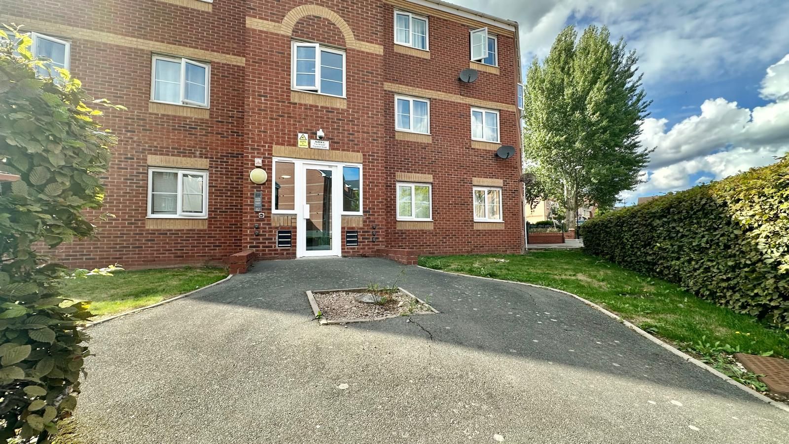 2 bedroom apartment flat/apartment For Sale in Coventry - Photograph 14.