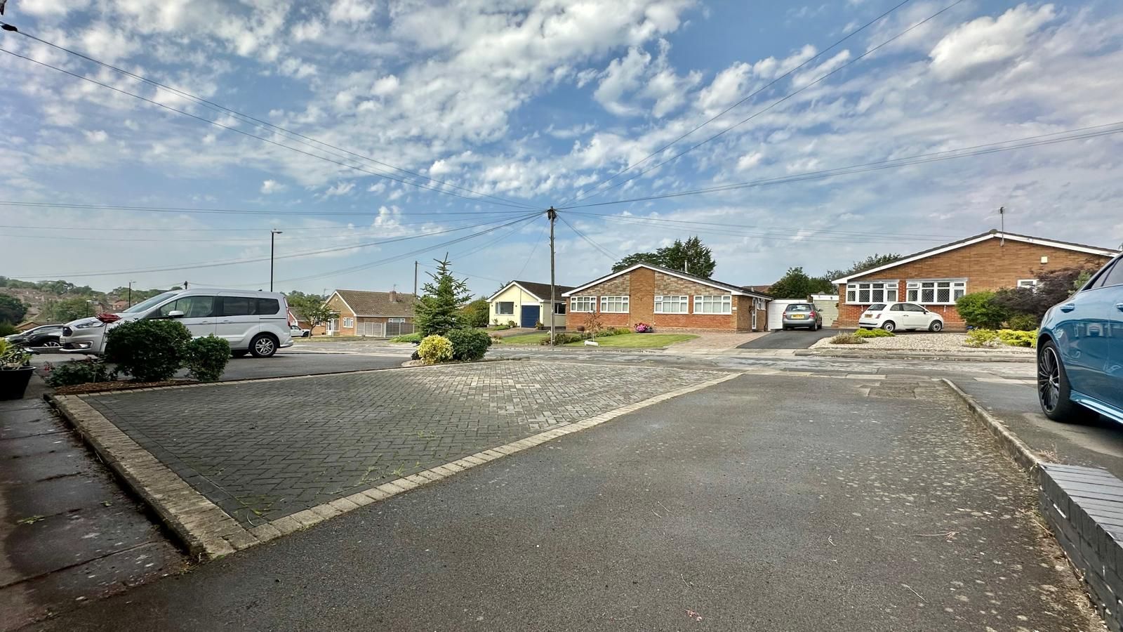 2 bedroom semi-detached bungalow For Sale in Coventry - Photograph 16.