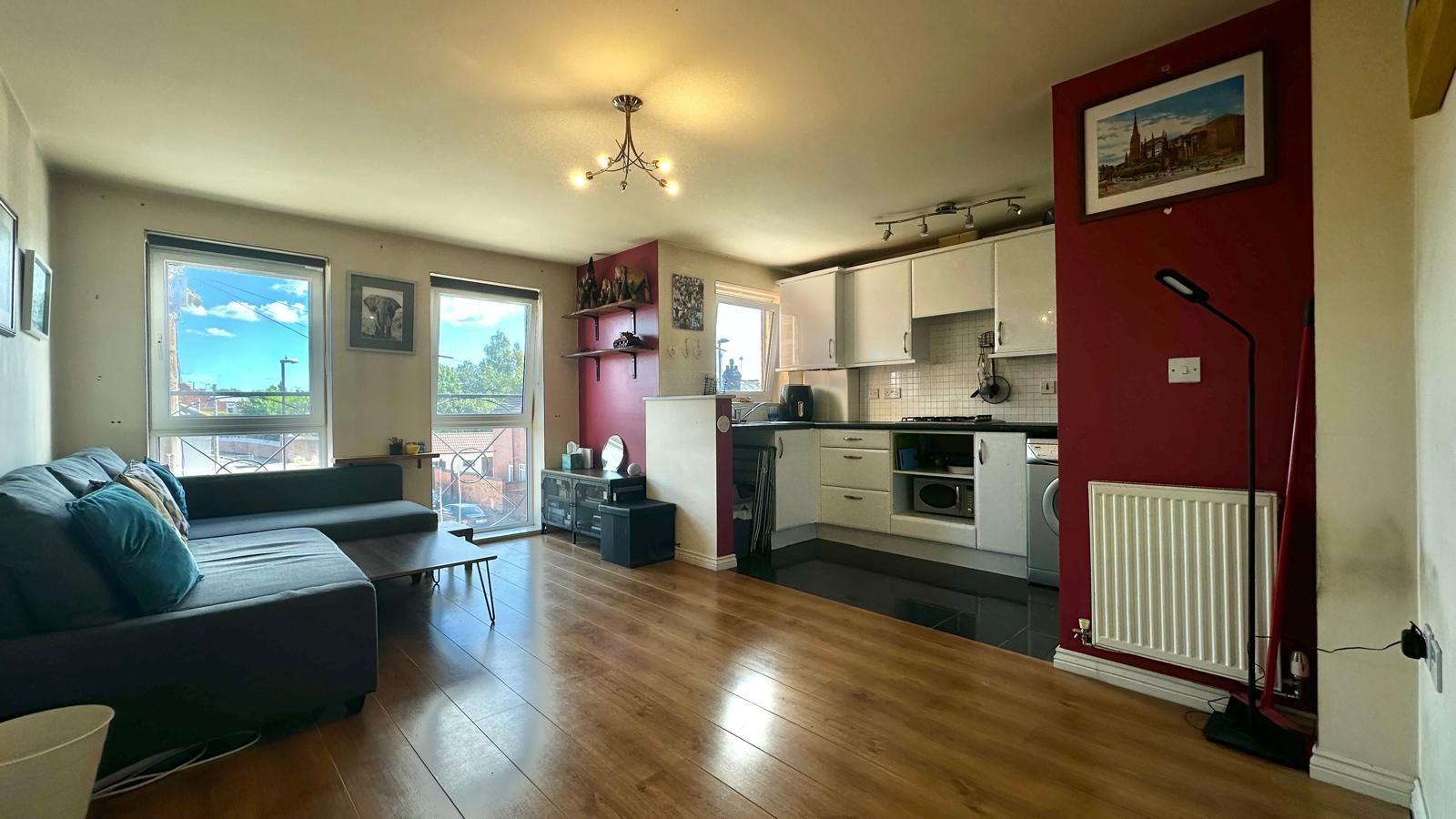 1 bedroom apartment flat/apartment For Sale in Coventry - Photograph 2.
