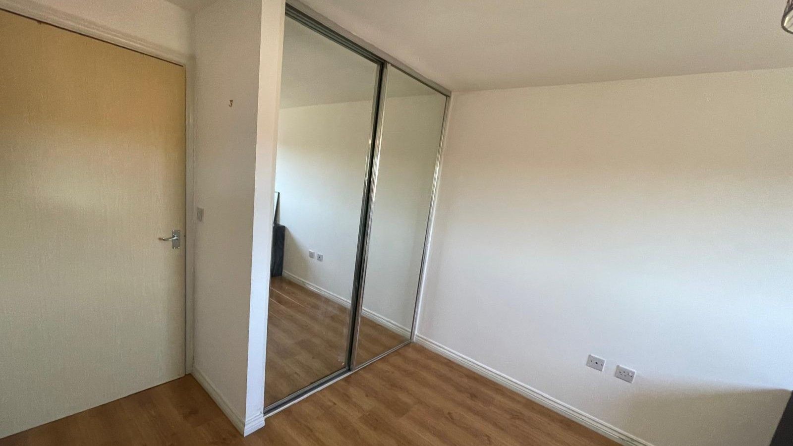 1 bedroom apartment flat/apartment SSTC in Coventry - Photograph 7.