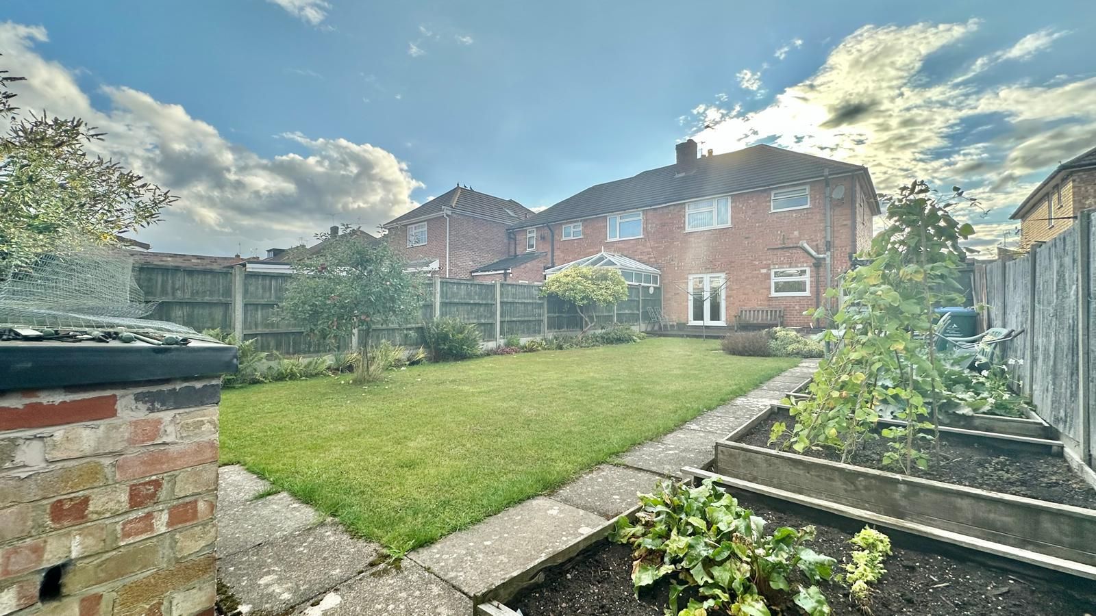 3 bedroom semi-detached house For Sale in Coventry - Photograph 22.
