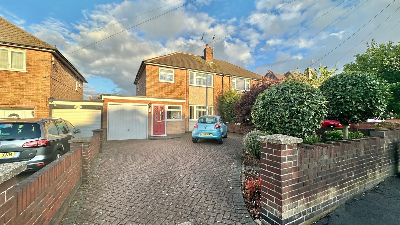 3 bedroom semi-detached house For Sale in Coventry - Photograph 1.