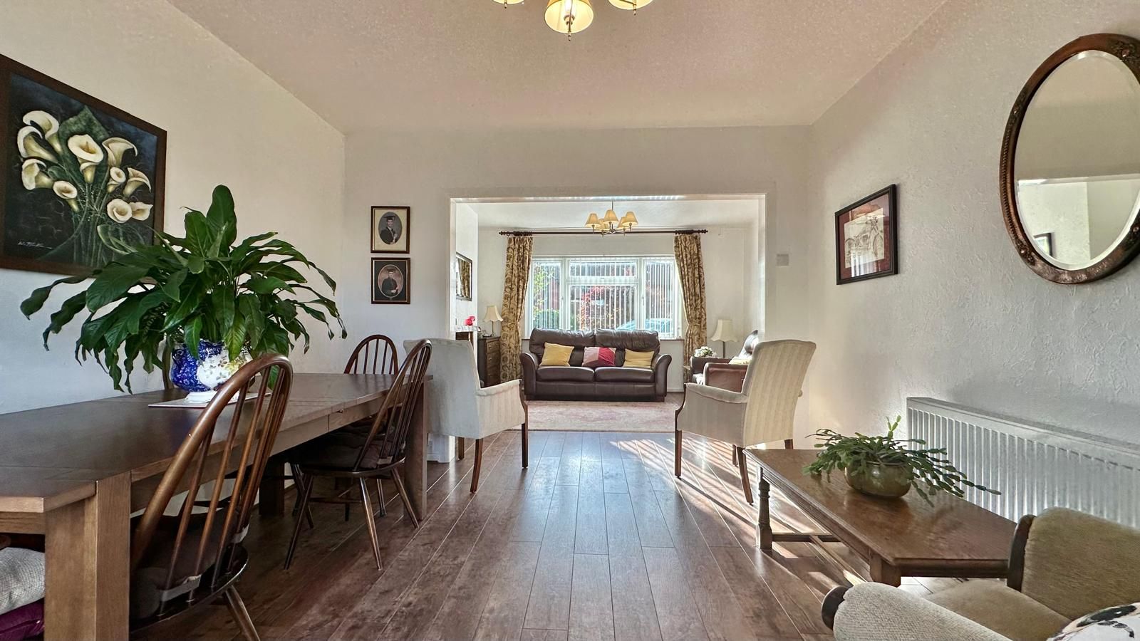 3 bedroom semi-detached house For Sale in Coventry - Photograph 6.