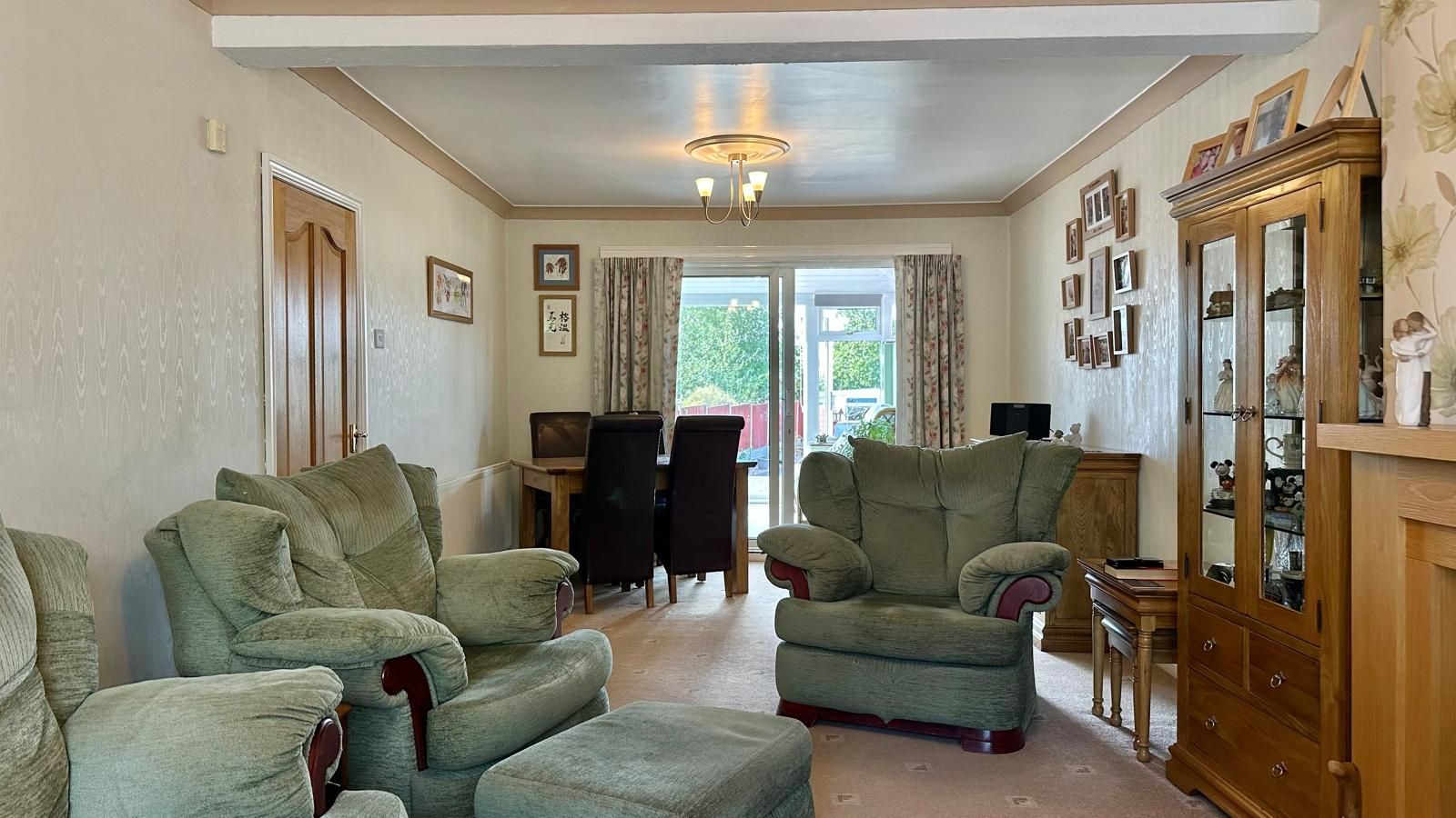 3 bedroom semi-detached house For Sale in Coventry - Photograph 10.