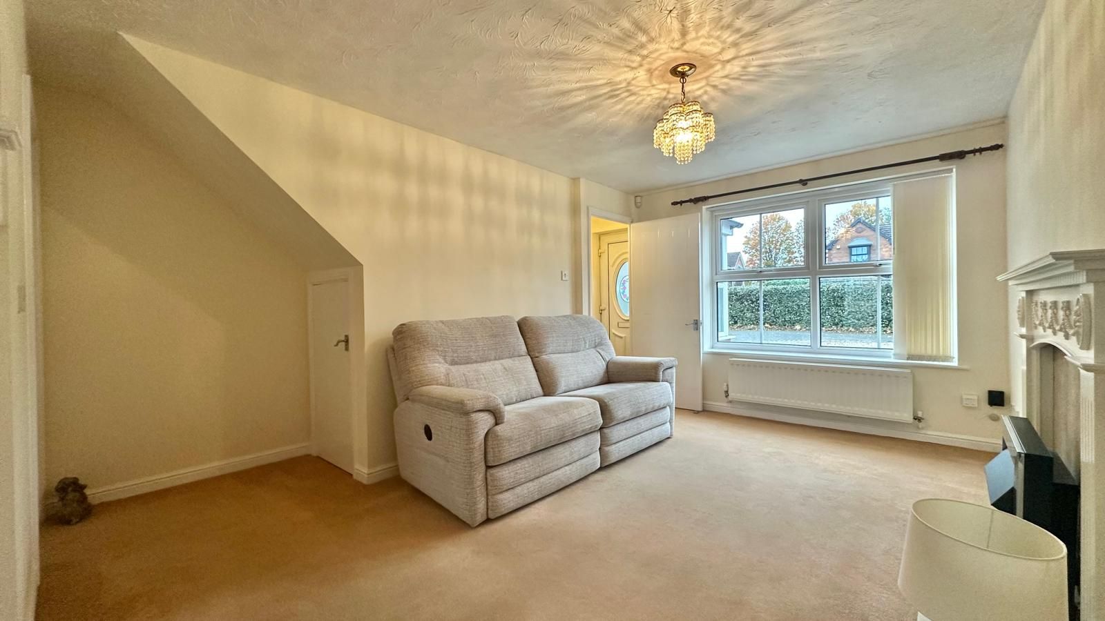 3 bedroom end terraced house For Sale in Coventry - Photograph 5.