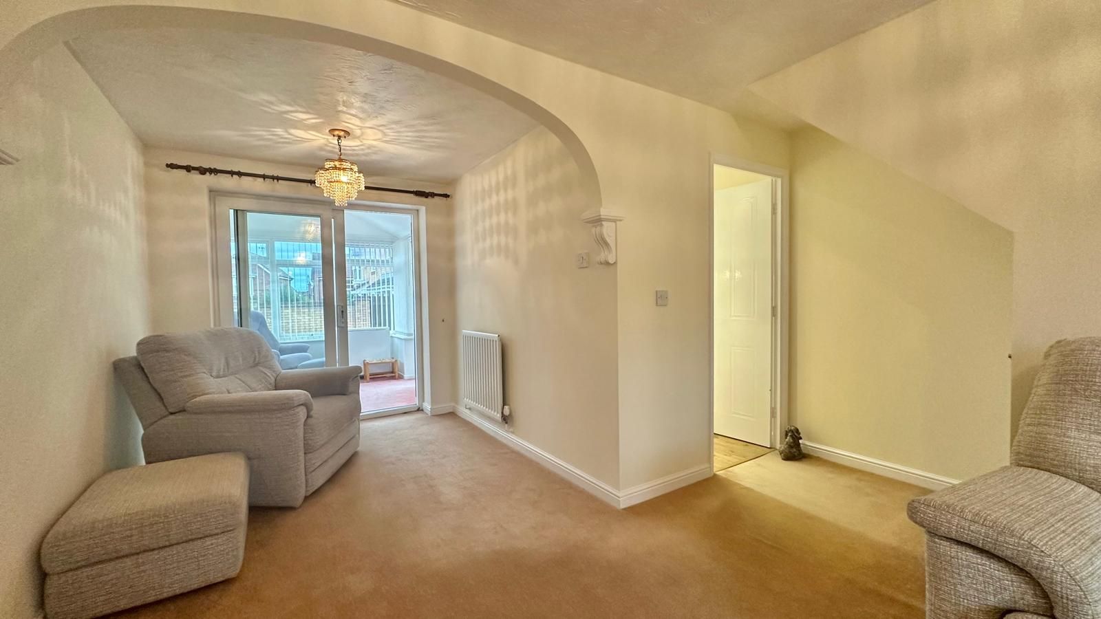 3 bedroom end terraced house For Sale in Coventry - Photograph 6.