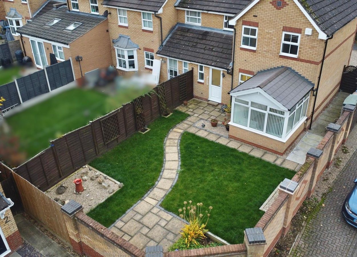 3 bedroom end terraced house For Sale in Coventry - Photograph 24.