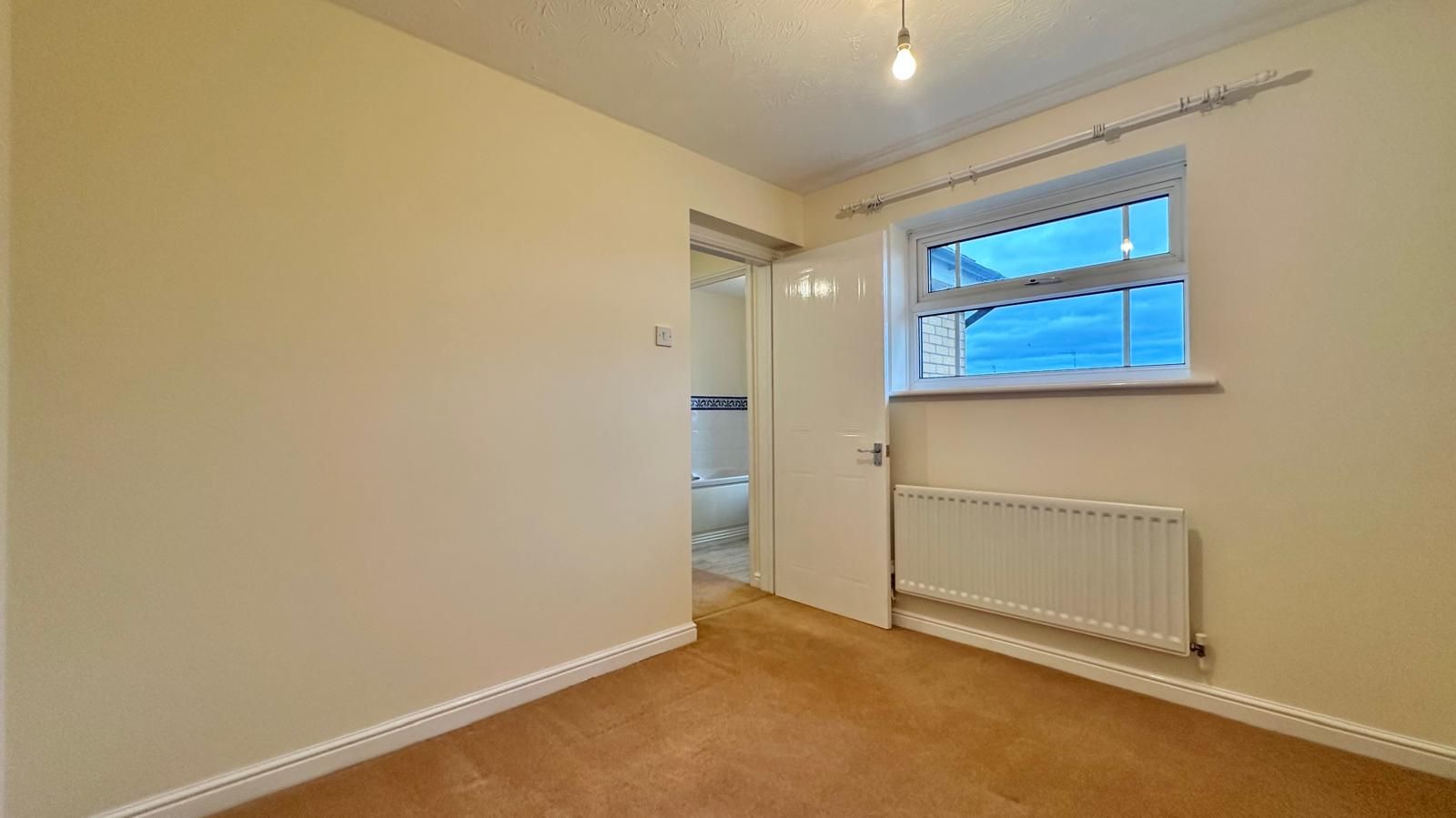 3 bedroom end terraced house For Sale in Coventry - Photograph 18.