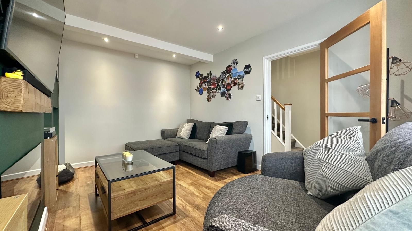 3 bedroom end terraced house For Sale in Coventry - Photograph 4.