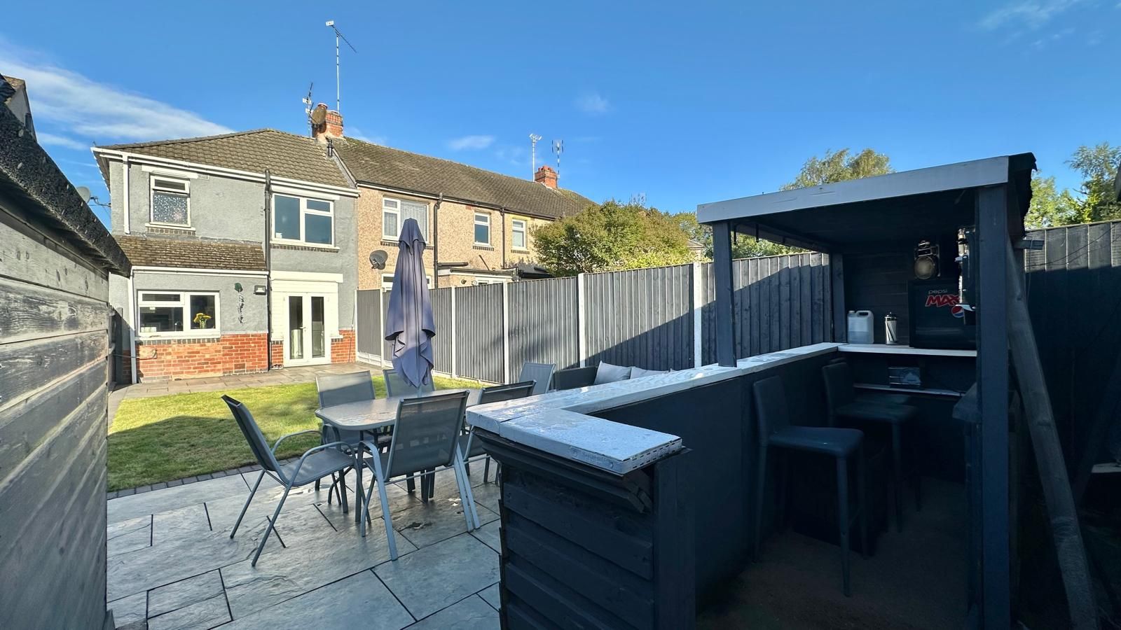 3 bedroom end terraced house For Sale in Coventry - Photograph 4.