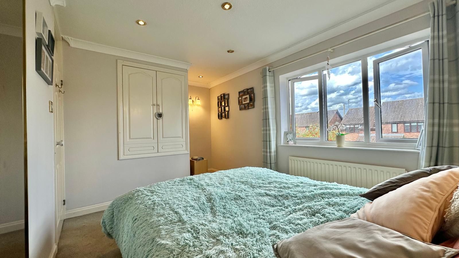 2 bedroom semi-detached house For Sale in Coventry - Photograph 11.
