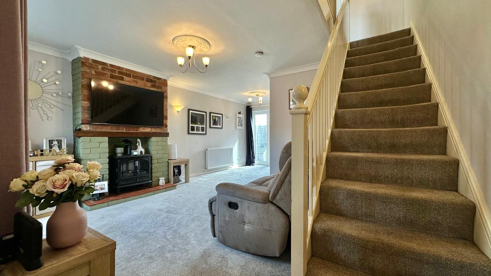 2 bedroom semi-detached house For Sale in Coventry - Photograph 9.
