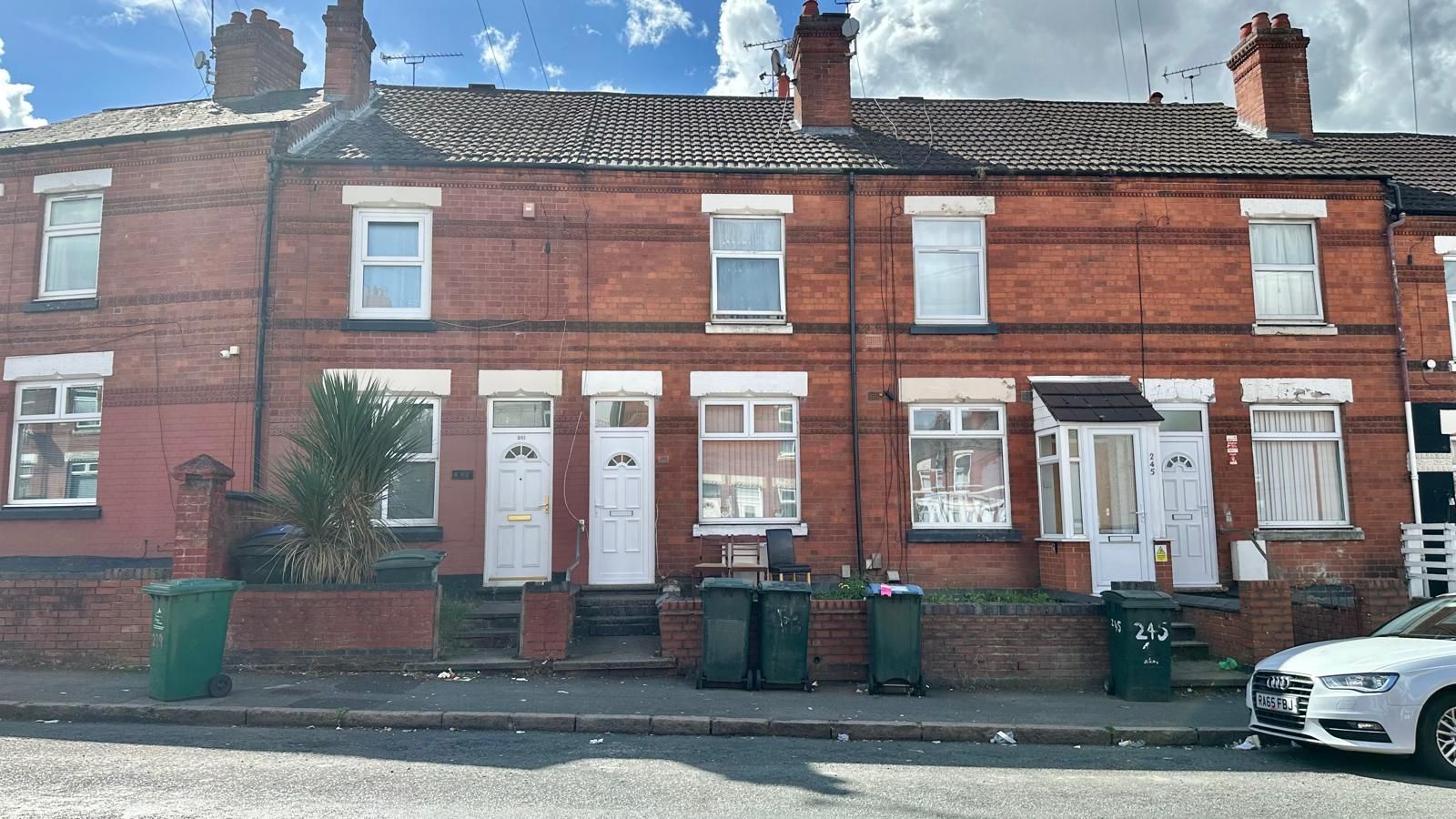 2 bedroom mid terraced house For Sale in Coventry - Photograph 1.