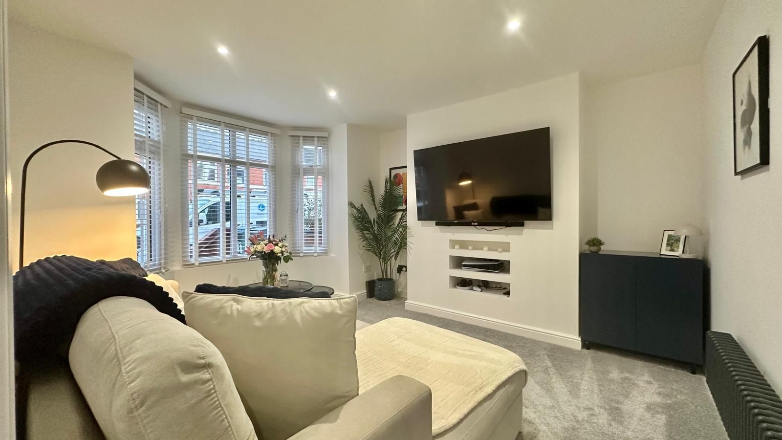 3 bedroom mid terraced house For Sale in Coventry - Property photograph.