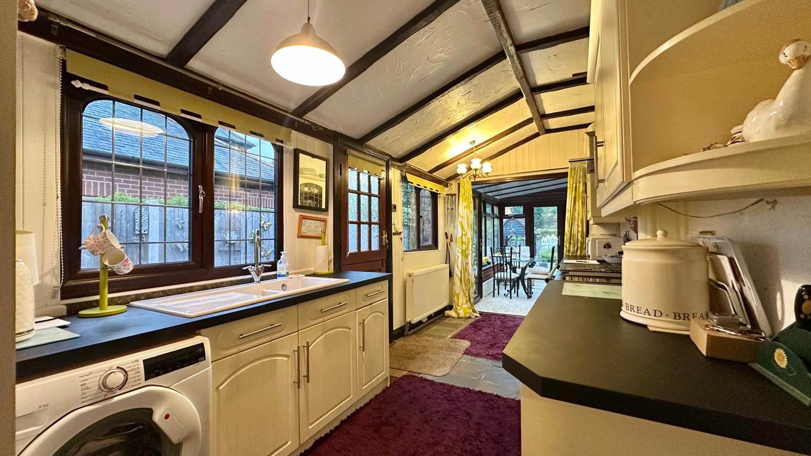 3 bedroom detached bungalow For Sale in Coventry - Photograph 6.