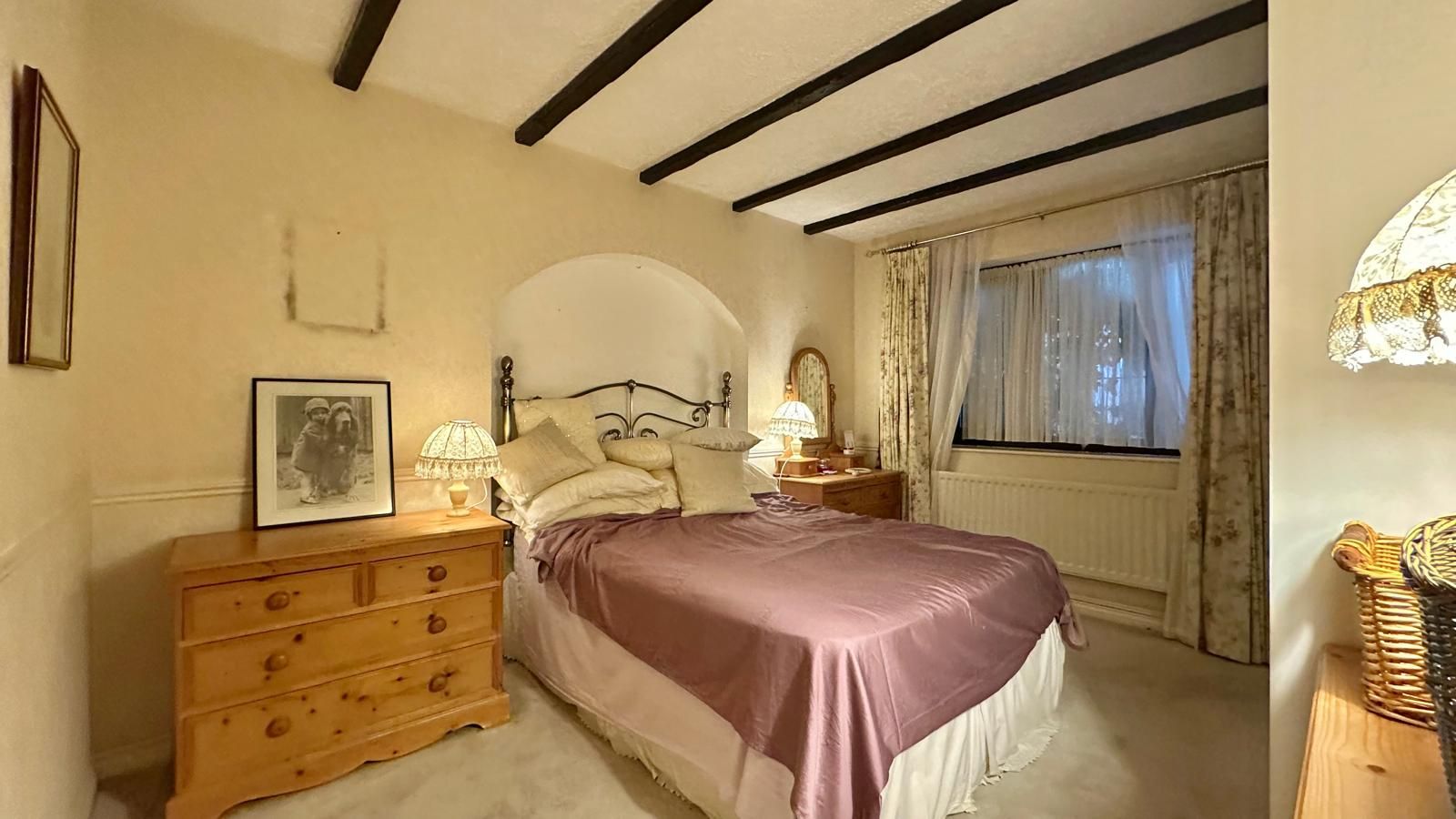 3 bedroom detached bungalow For Sale in Coventry - Photograph 9.