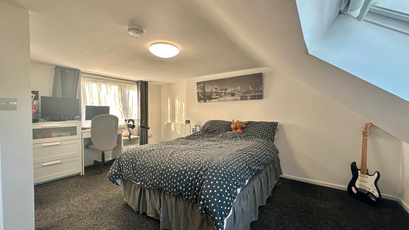 3 bedroom mid terraced house For Sale in Coventry - Photograph 18.