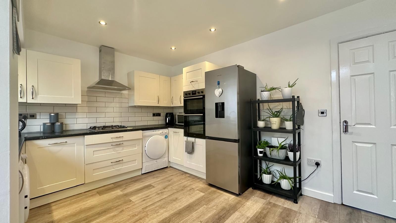 3 bedroom mid terraced house For Sale in Coventry - Photograph 8.